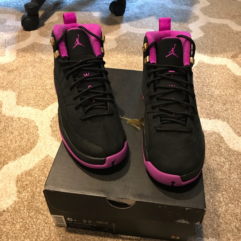 Air Jordan 12